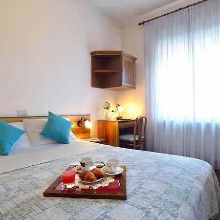 Hotel Ristorante Dante 3*